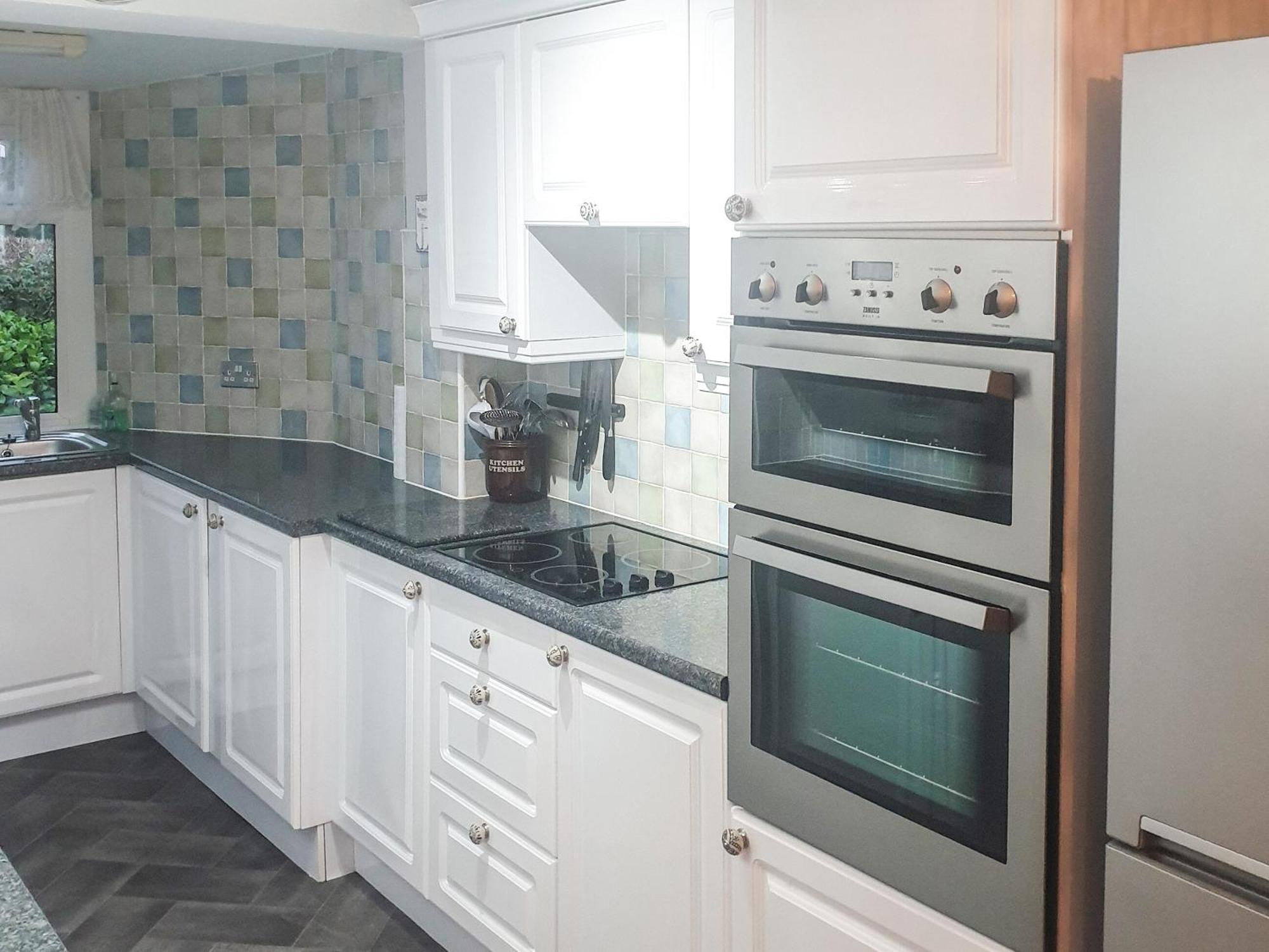Moor View Villa Нютън Абът Екстериор снимка